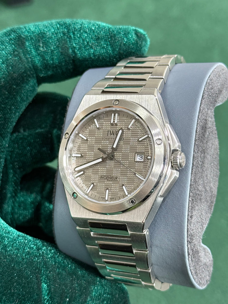 IWC - Ingenieur Automatic 40