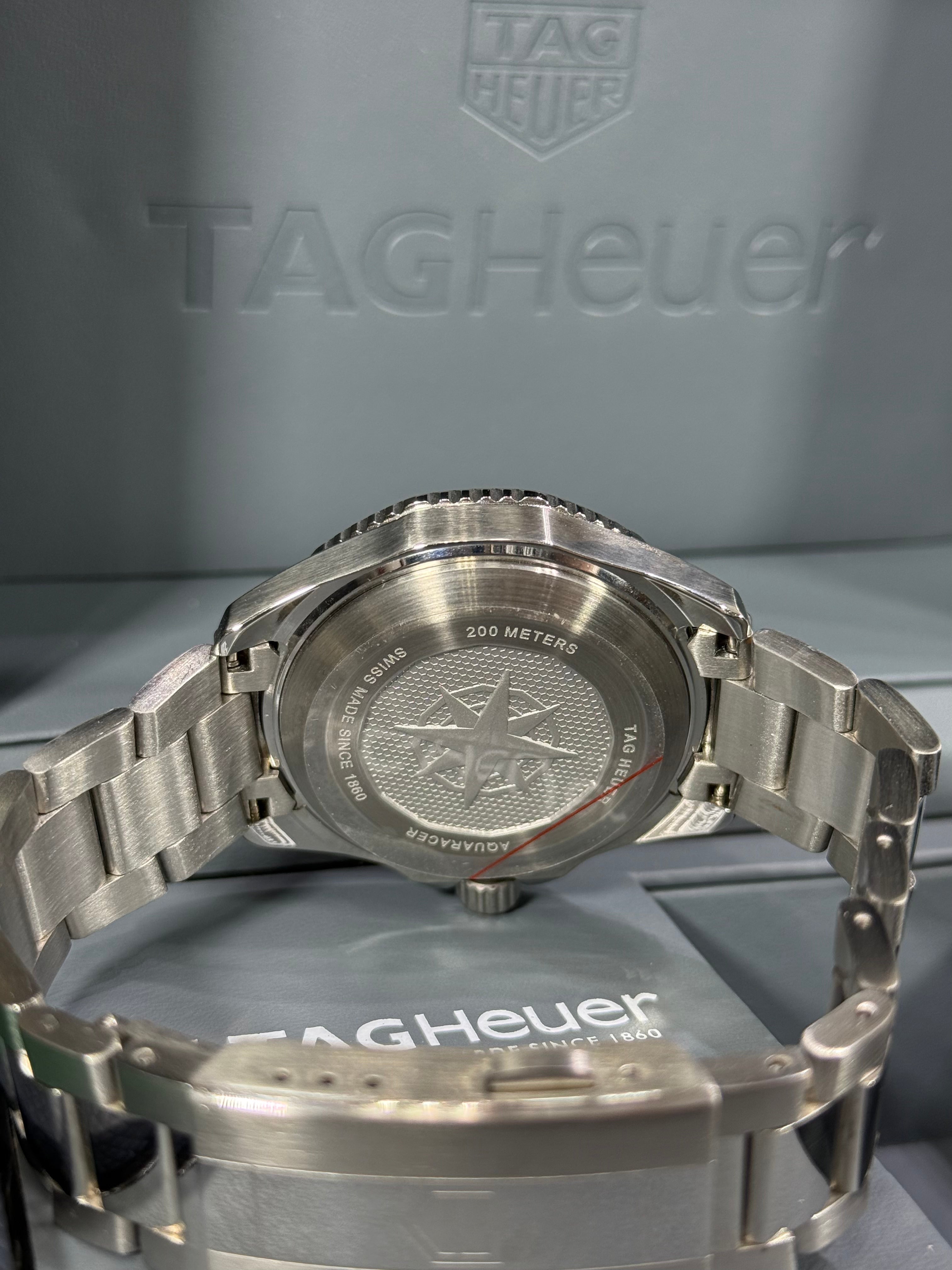 Tag Heuer - Aquaracer Professional 200