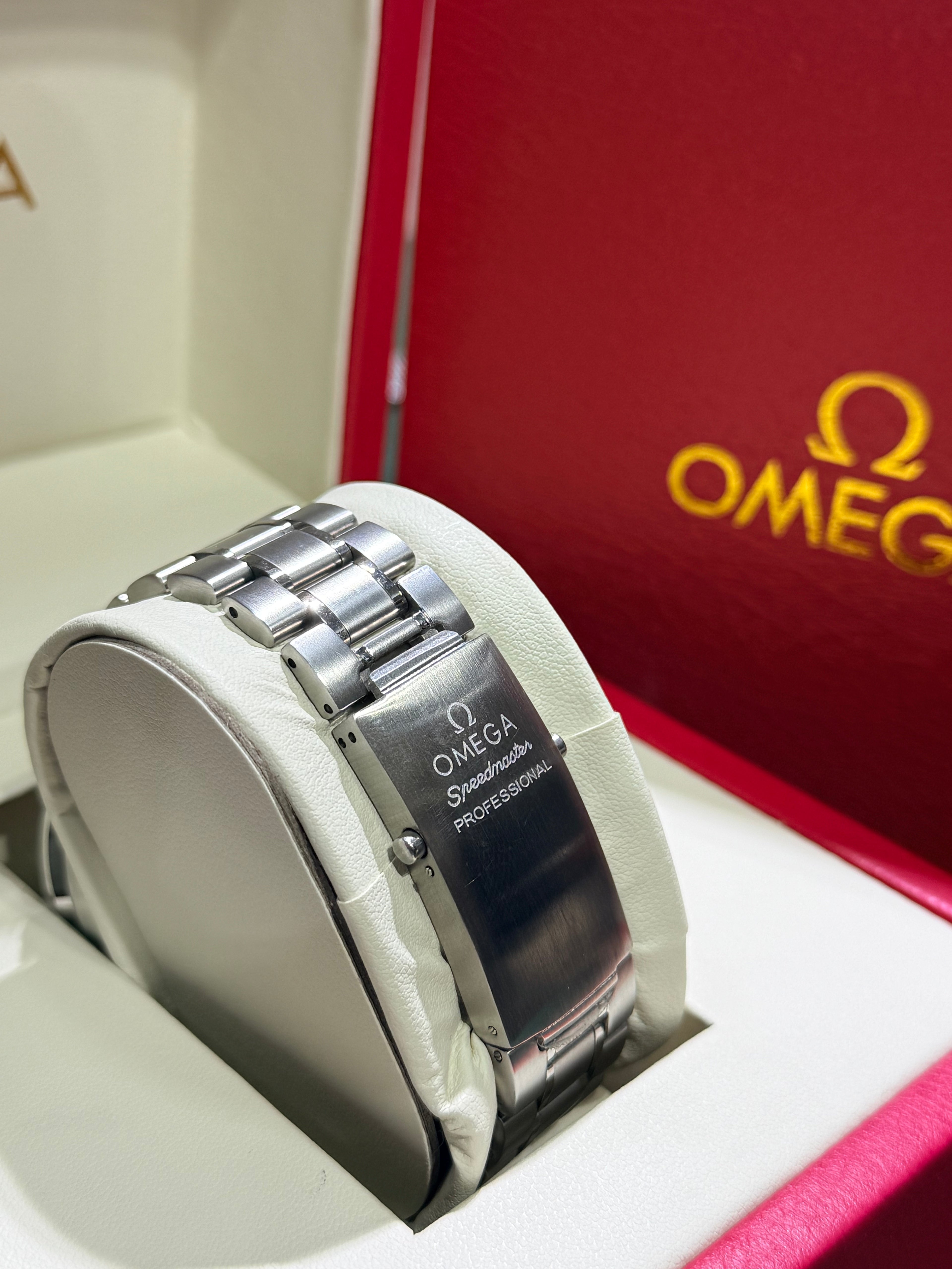 Omega - Speedmaster Racing