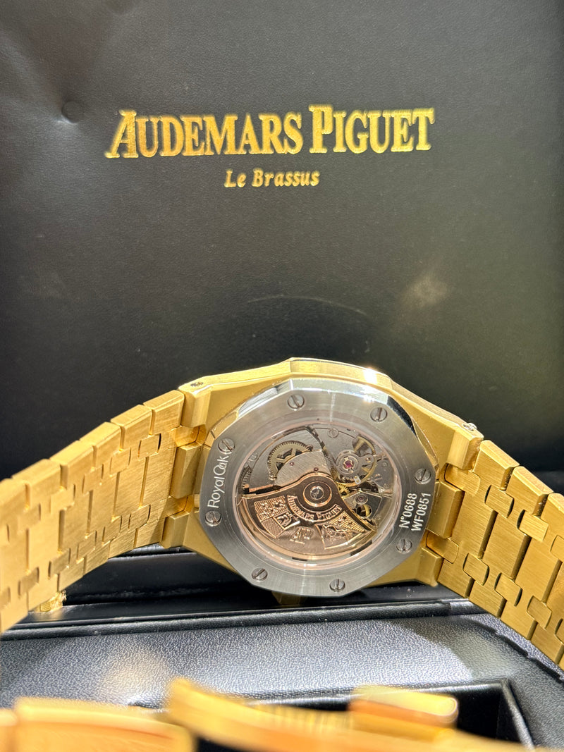 Audemars Piguet - Royal Oak Jumbo Extra-Thin