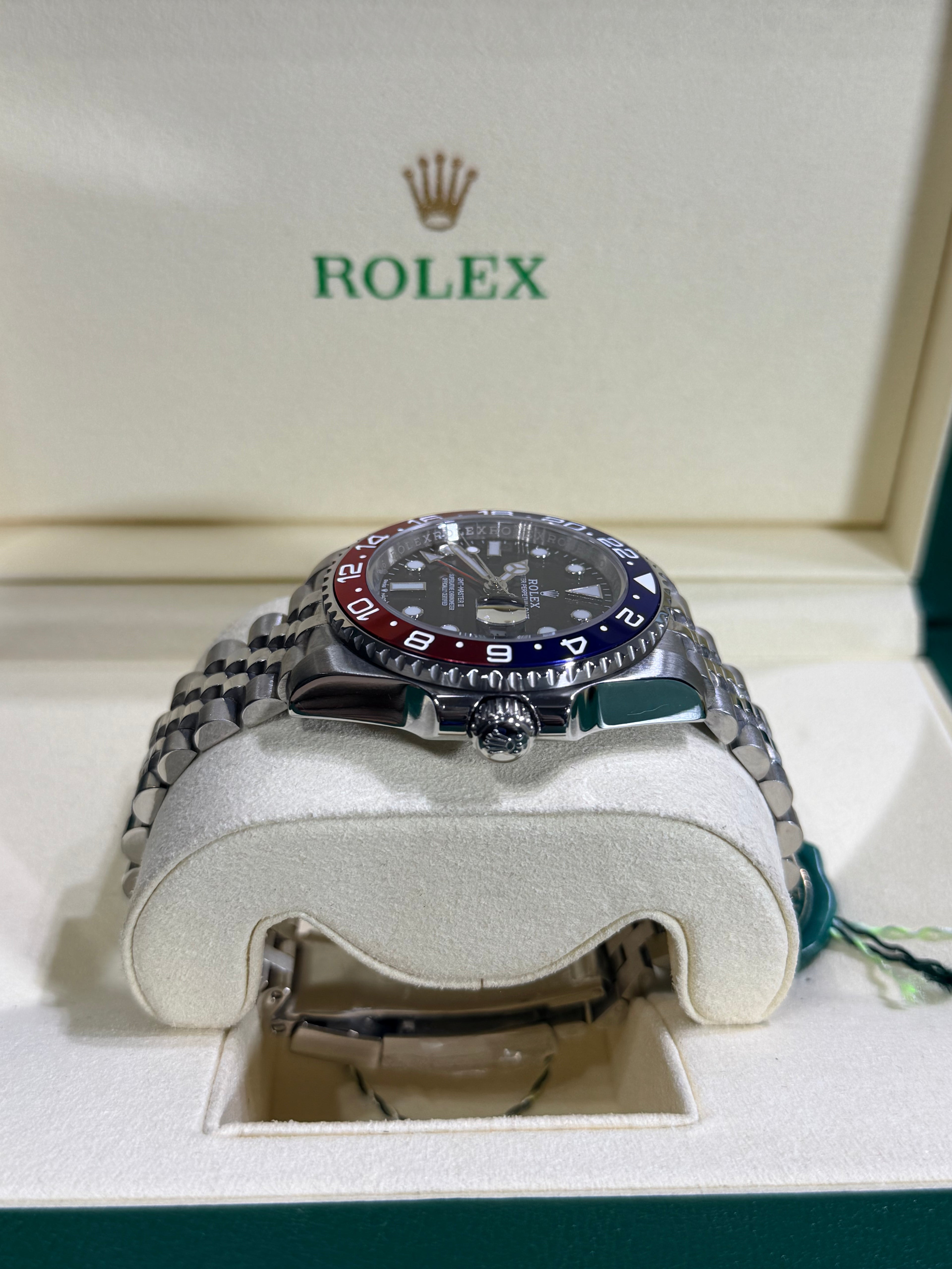 Rolex - GMT-Master II Pepsi