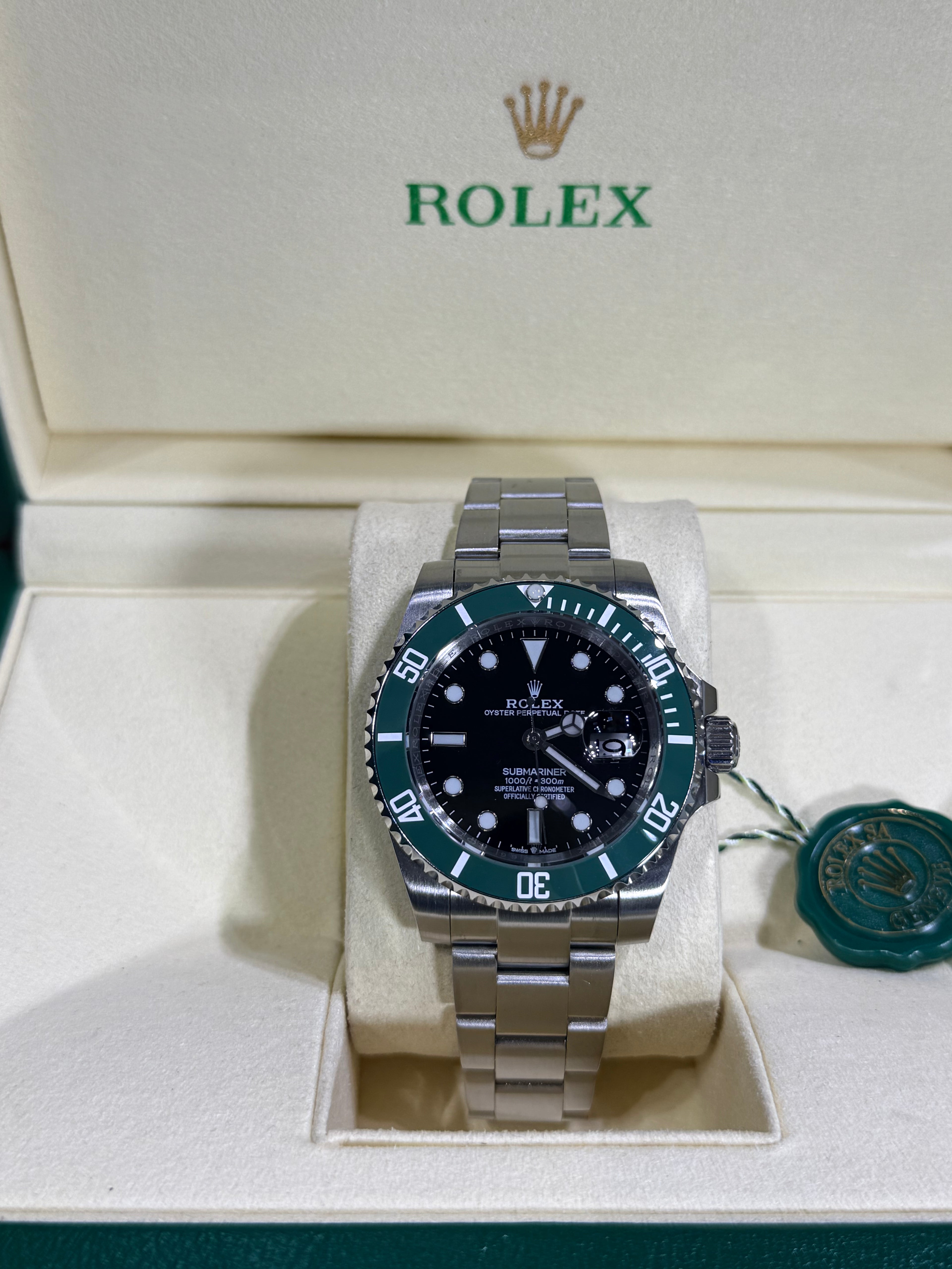 Rolex - Submariner Date / Starbucks