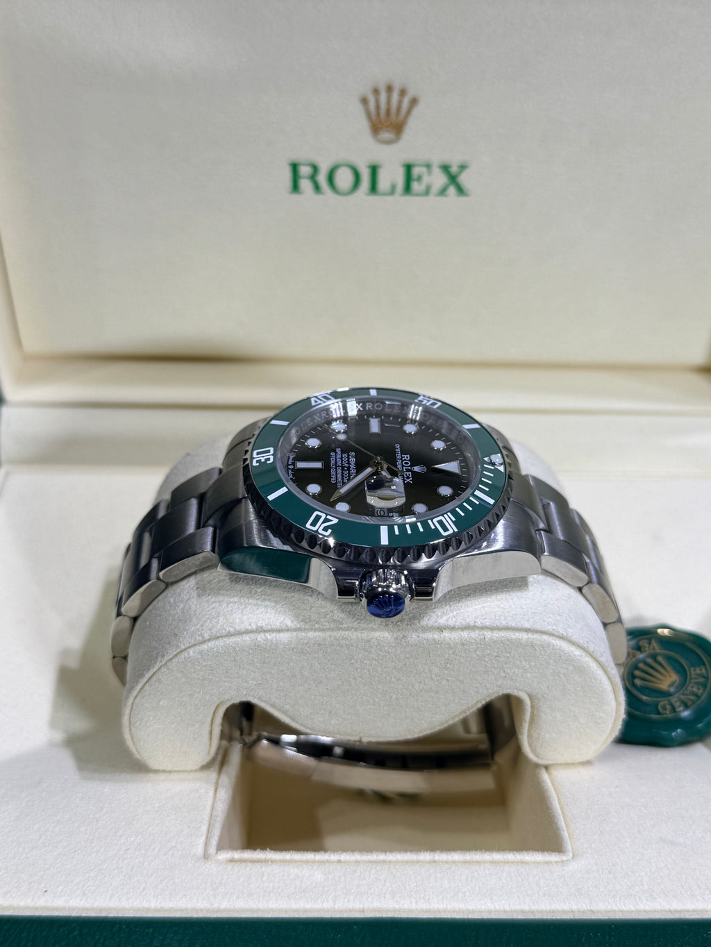 Rolex - Submariner Date / Starbucks
