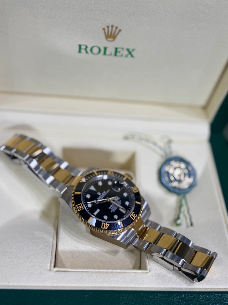 Rolex - Submariner Date / Misto