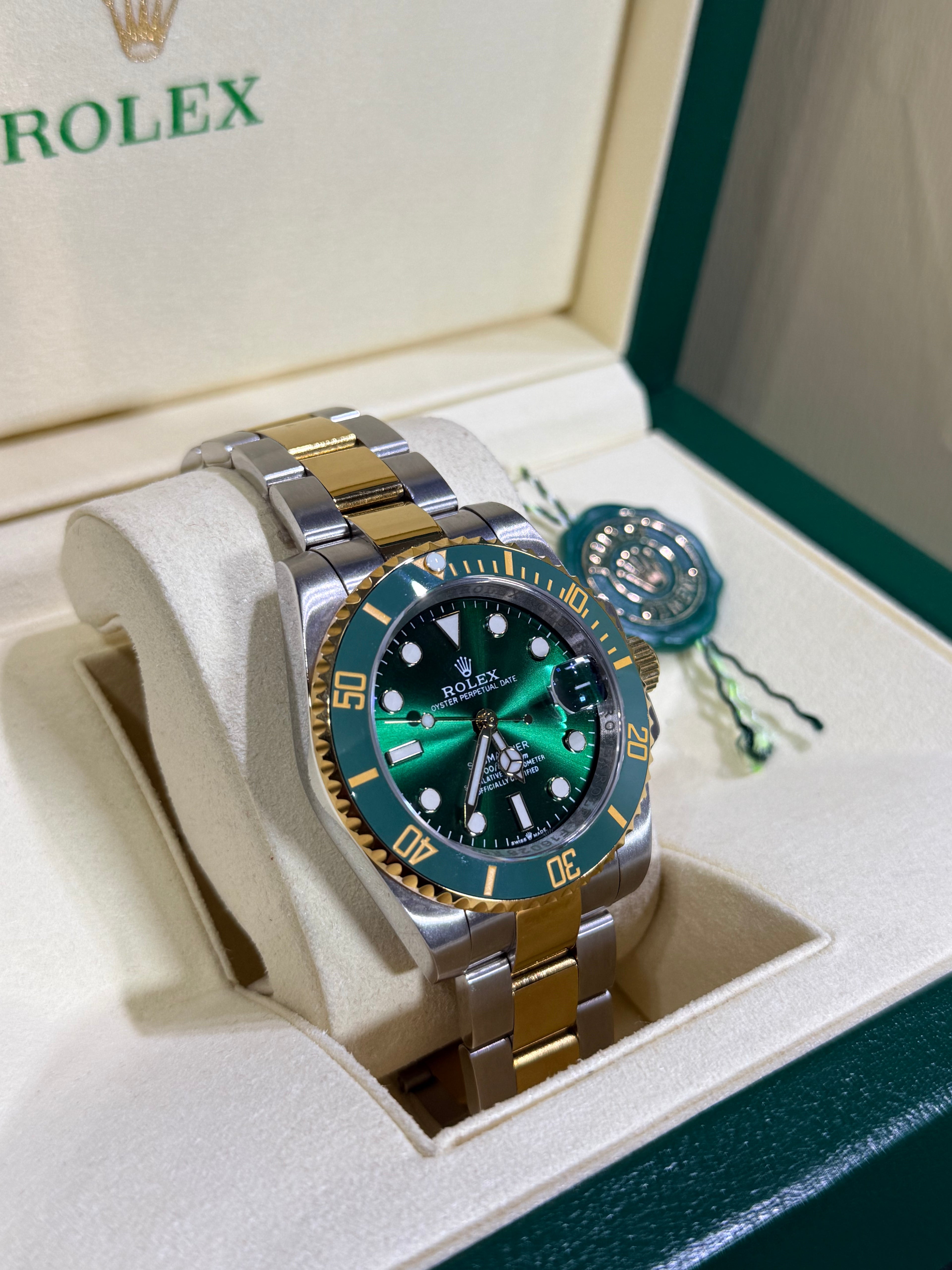 Rolex - Submariner Date Misto / Verde