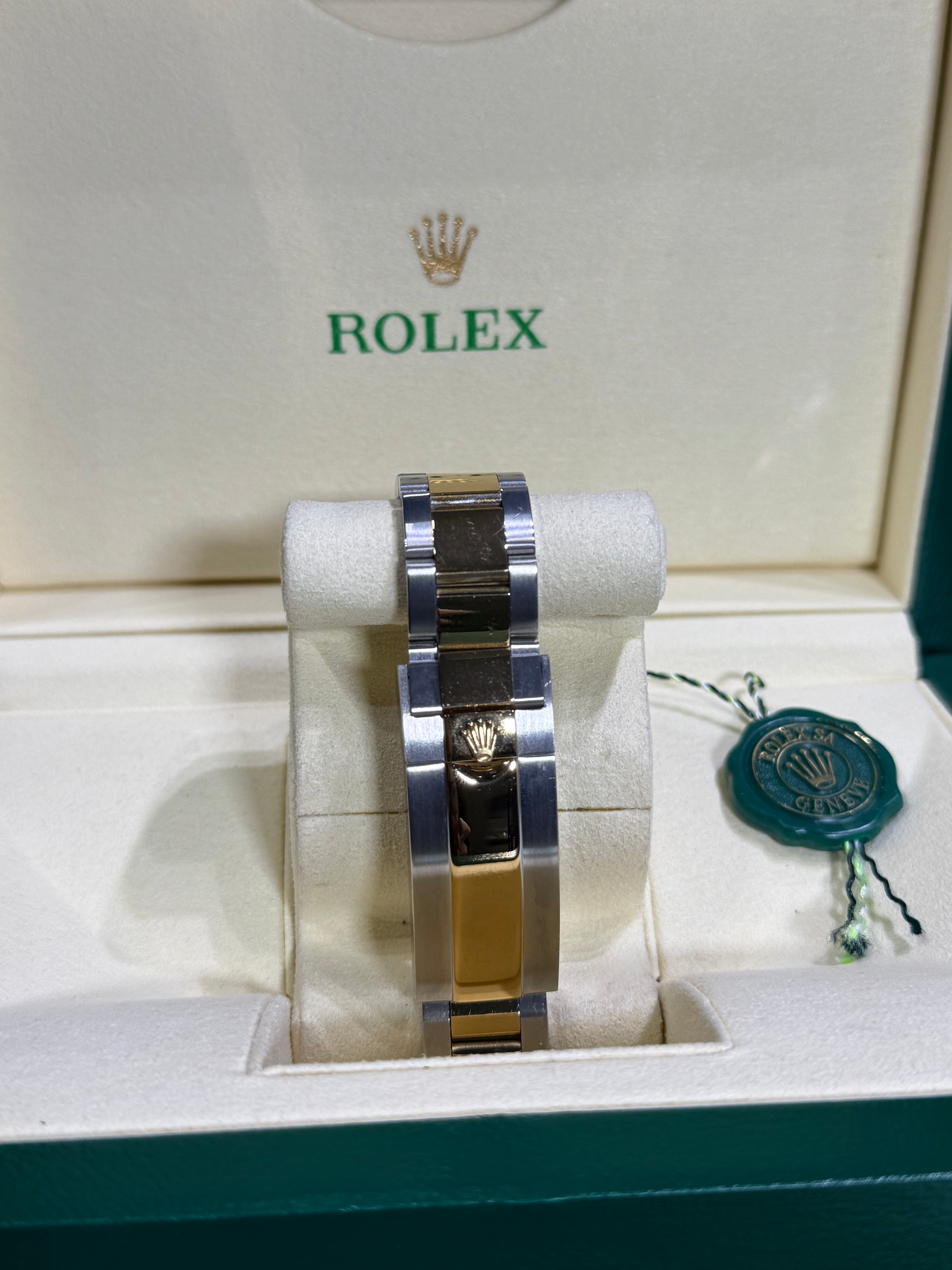 Rolex - Submariner Date Misto / Verde