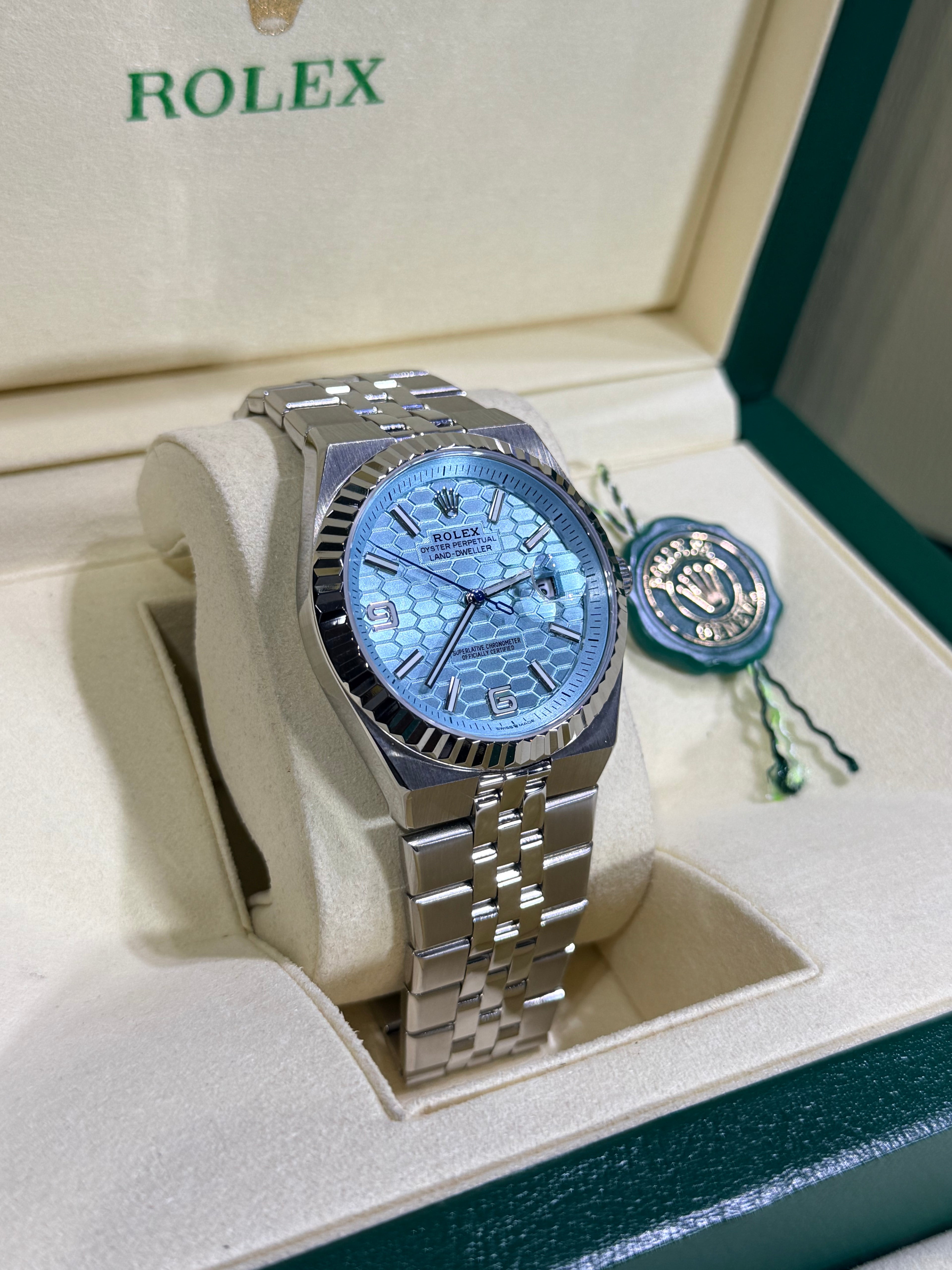 Rolex - Land-Dweller 40