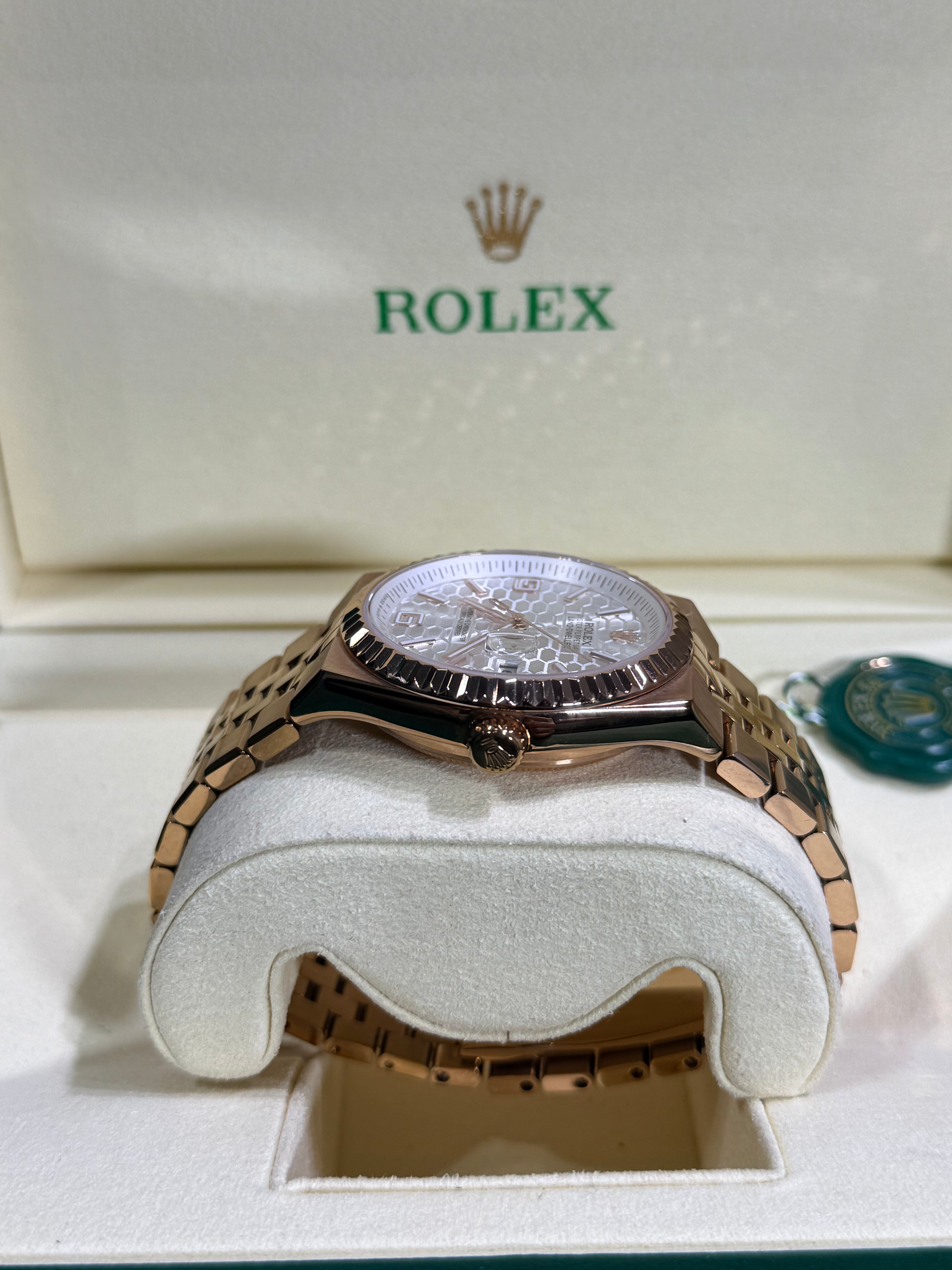 Rolex - Land-Dweller 40