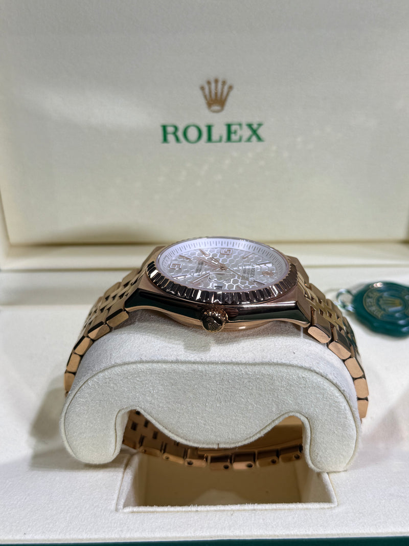 Rolex - Land-Dweller 40