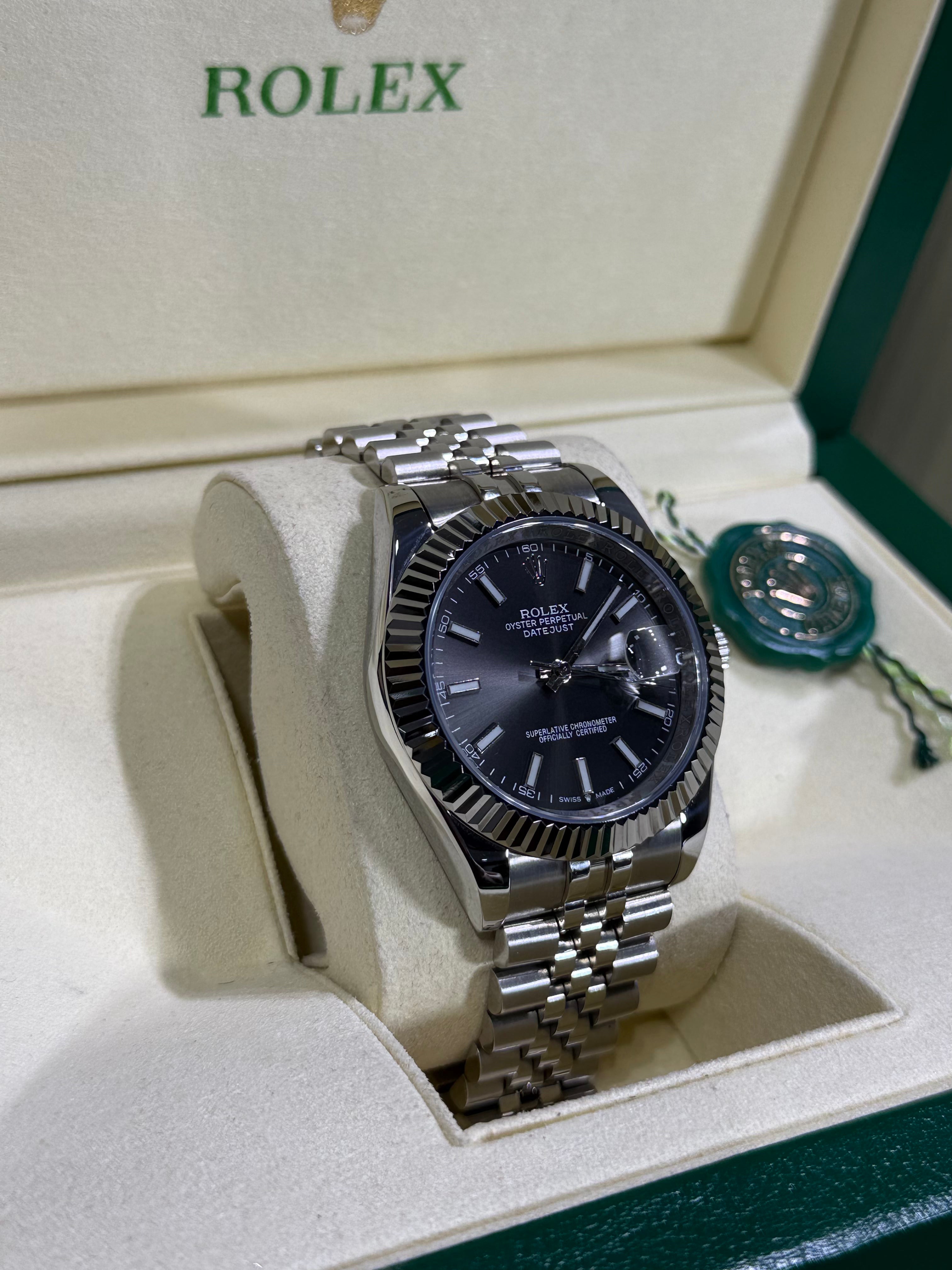 Rolex - Datejust / Cinza / Jubilee