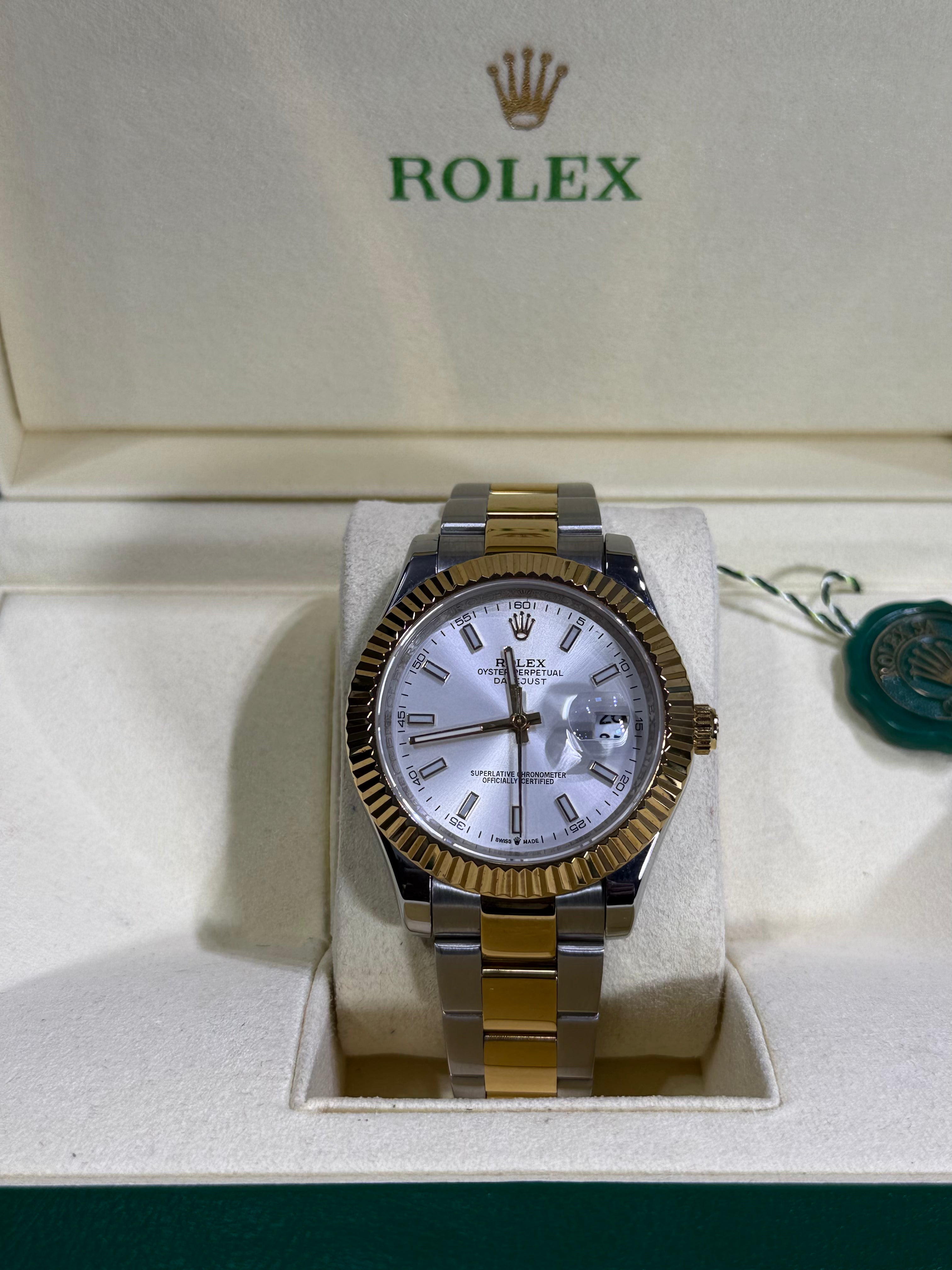 Rolex - Datejust / Branco / Oyster