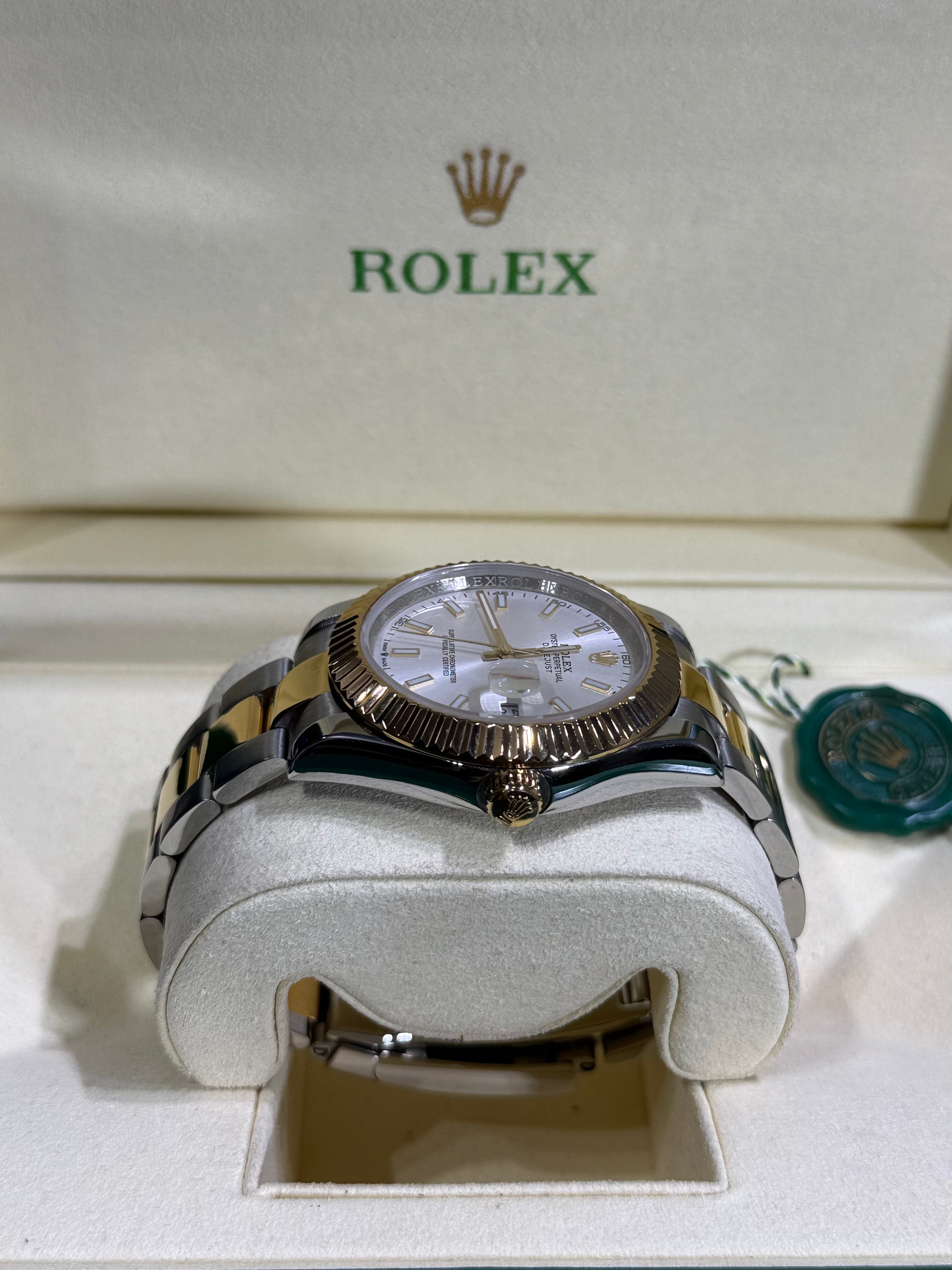 Rolex - Datejust / Branco / Oyster