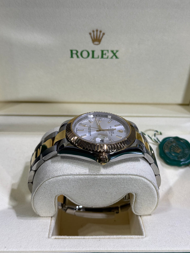 Rolex - Datejust / Branco / Oyster