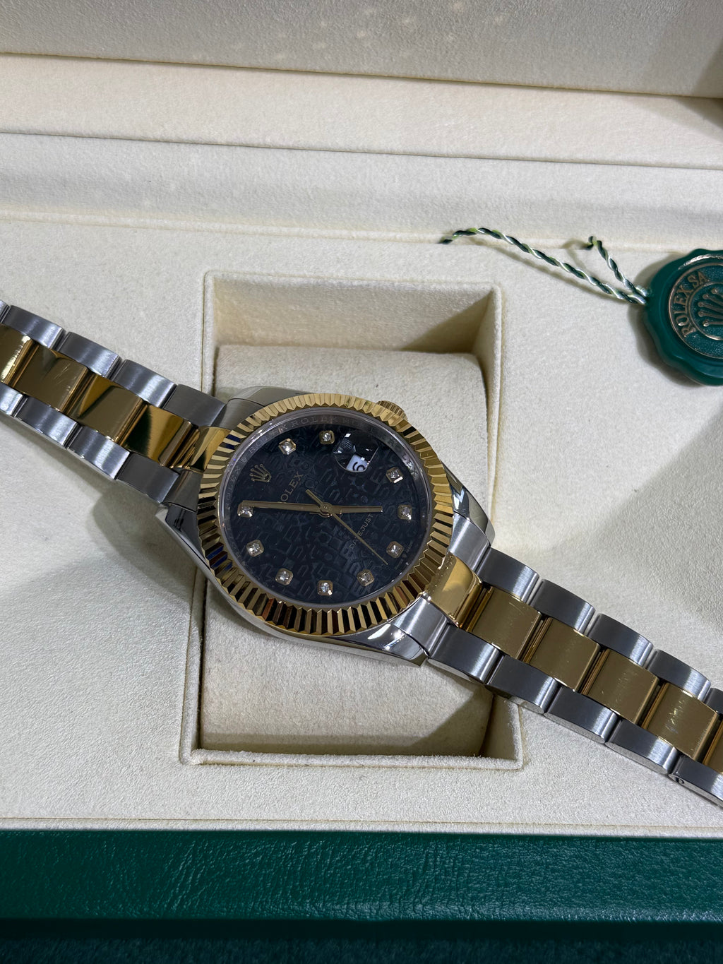 Rolex - Datejust / Preto / Oyster