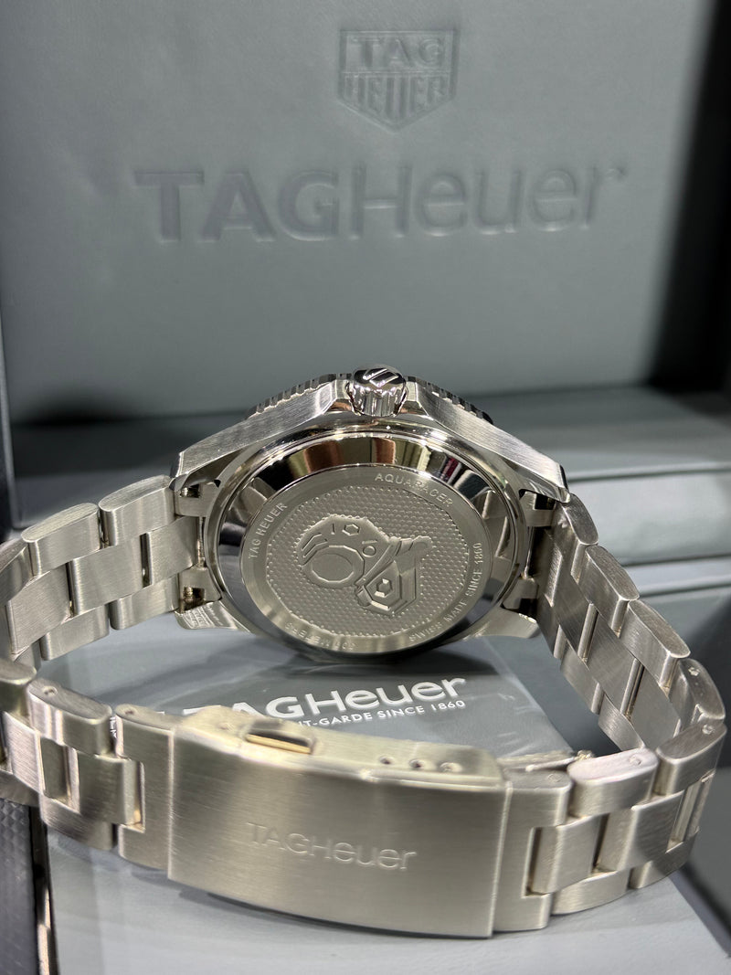 TAG Heuer - Aquaracer Professional 300 GMT
