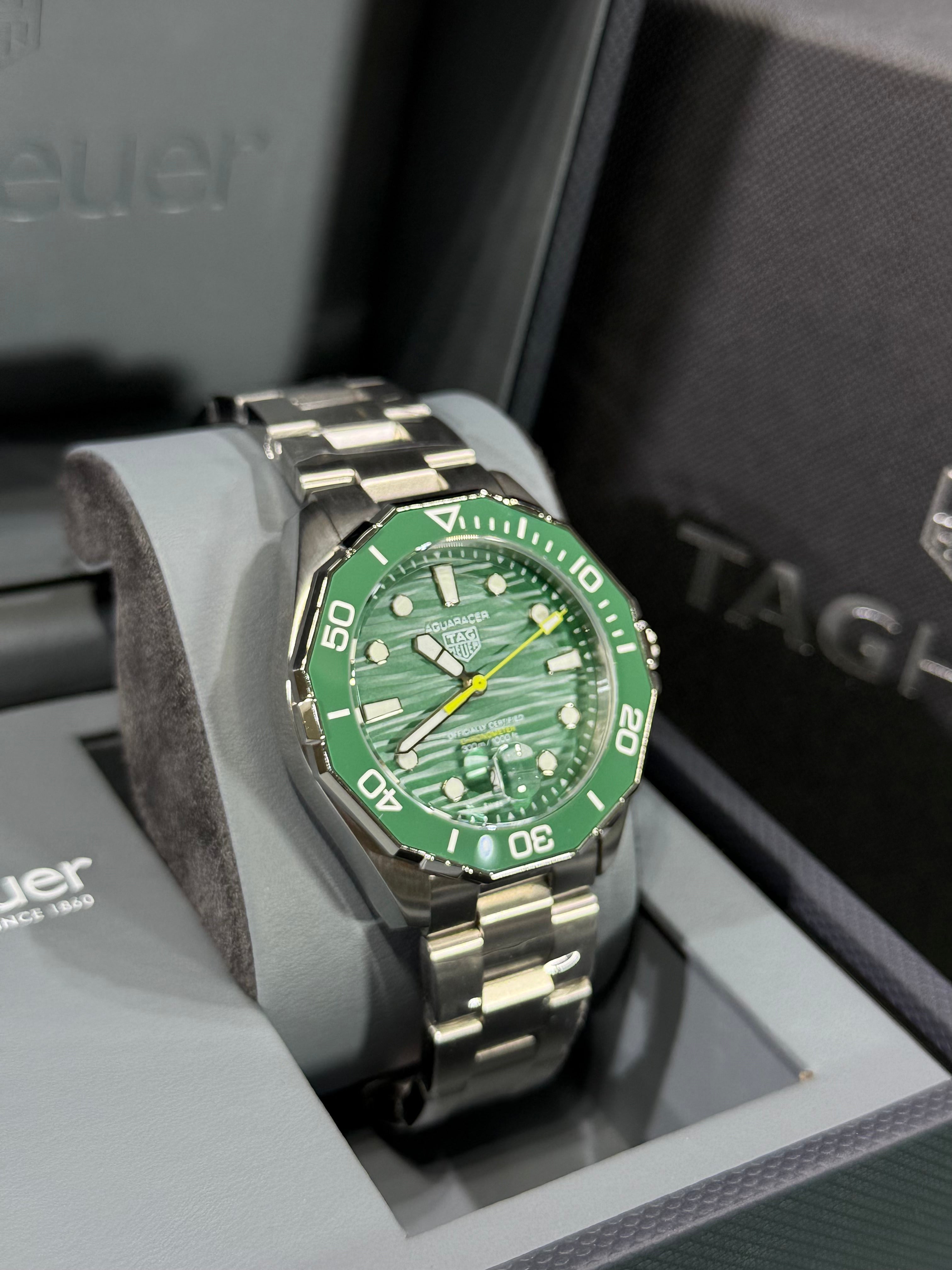 TAG Heuer - Aquaracer Professional 300