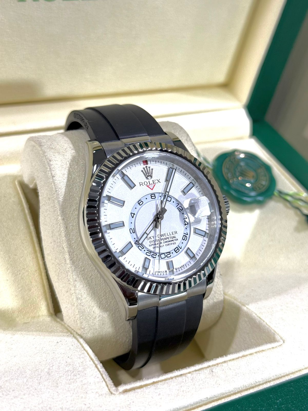 Rolex -  Sky-Dweller